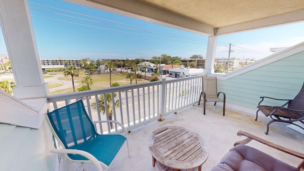 Captains Watch 2 by Tybee Vacation Rentals