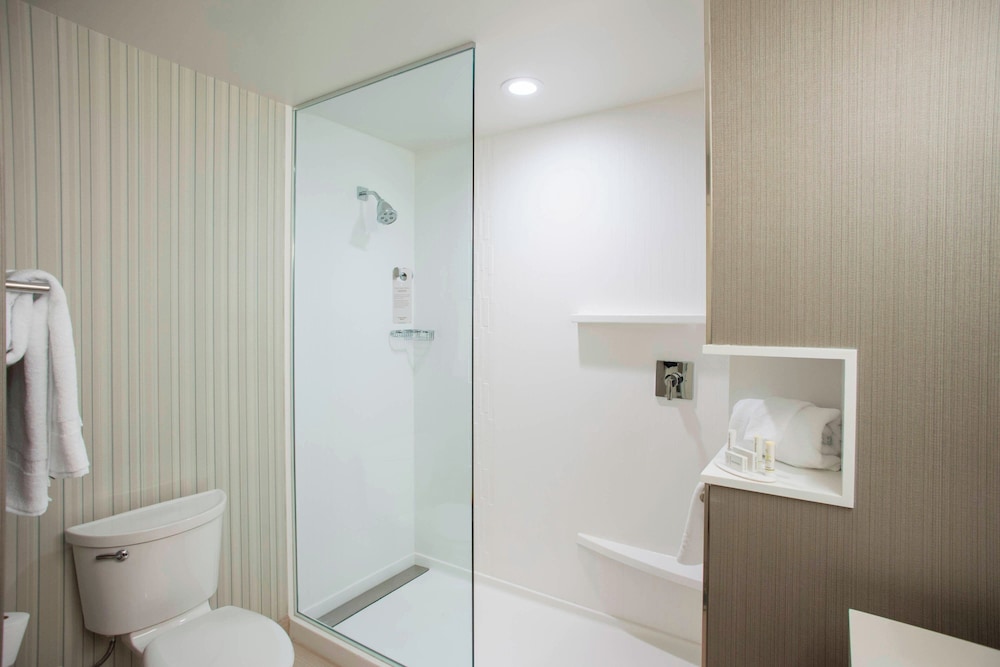 New York City Vacations - Courtyard by Marriott Albany Clifton Park - Property Image 41