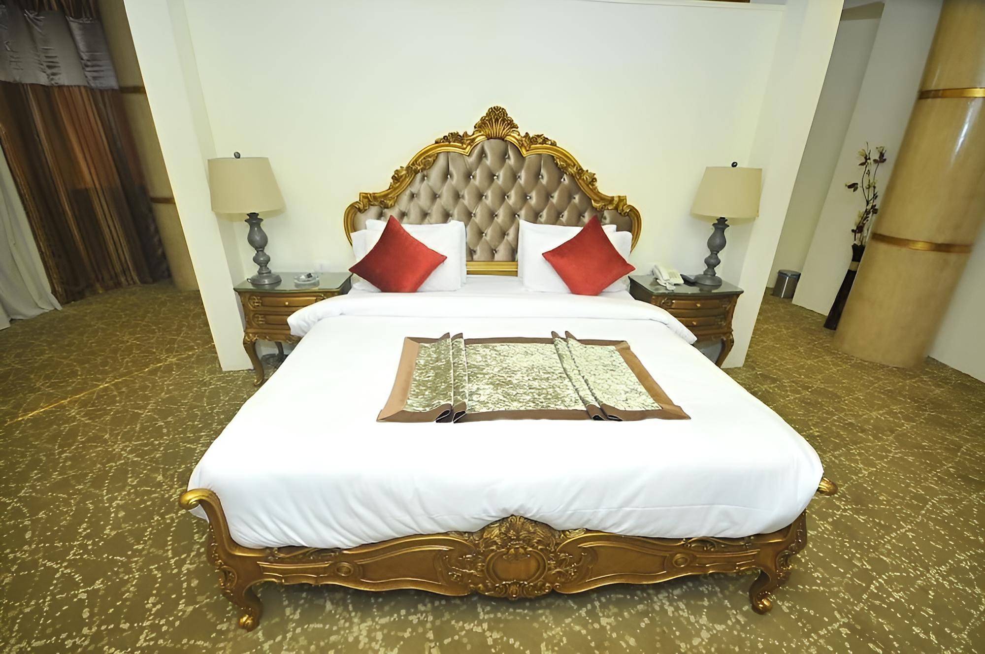 New Lamar Hotel
