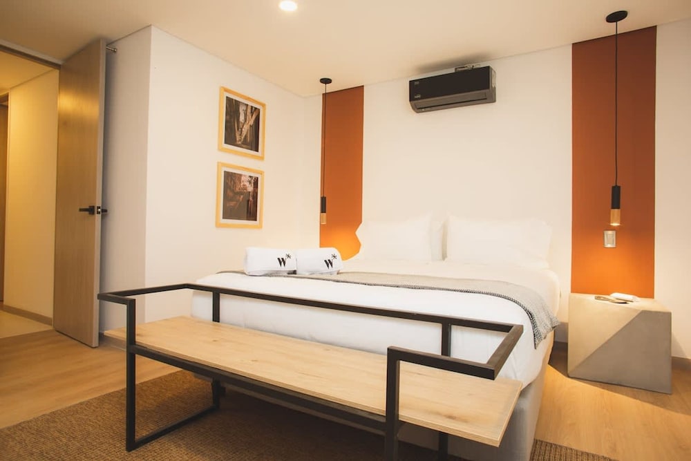Cozy 3 BR in Laureles in Medell n