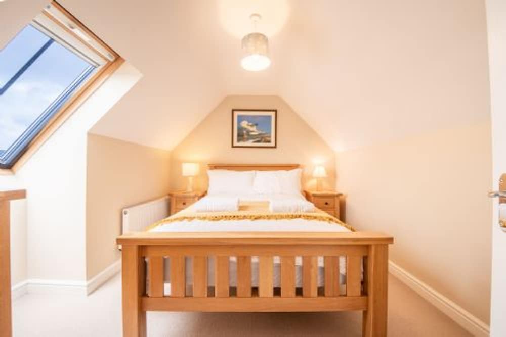 Host Stay Sparrow Cottage