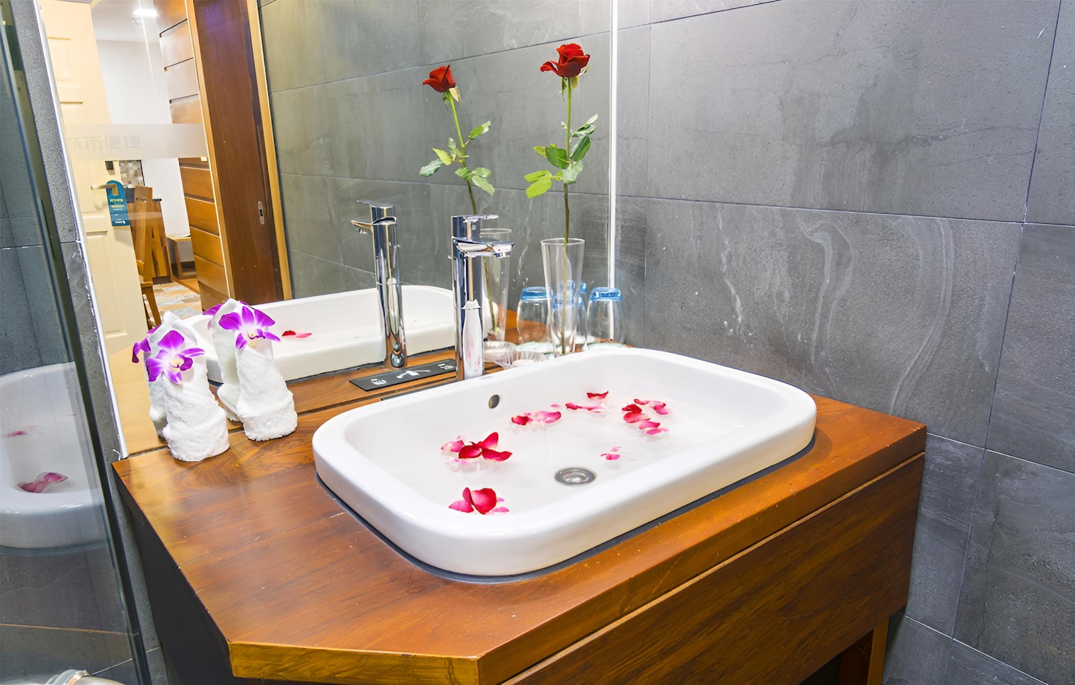 City Comfort Hotel Royal Palace