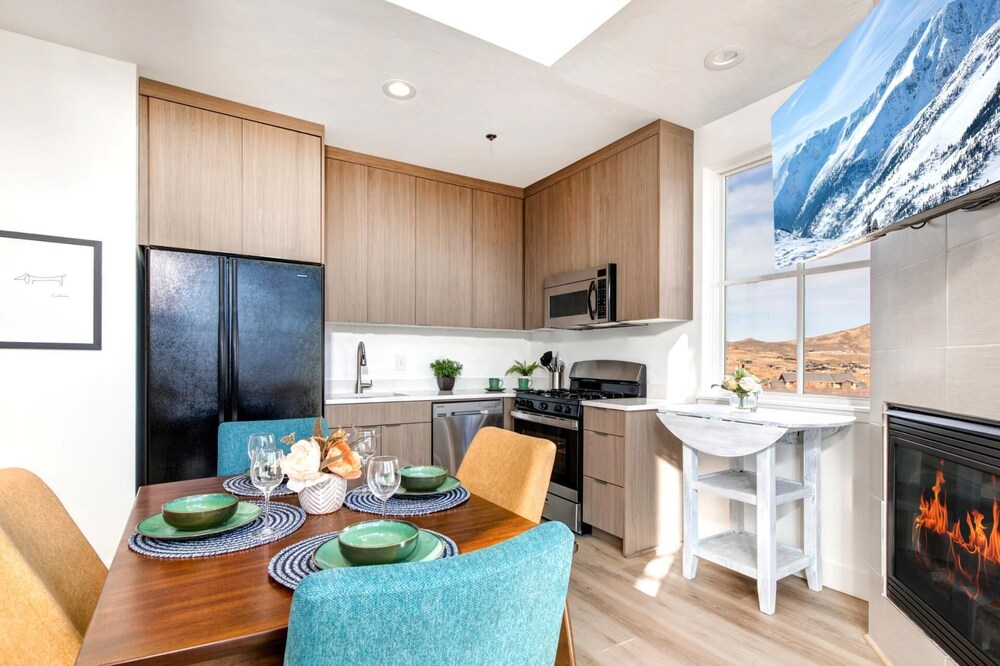 The Mason KBM Resorts Near Deer Valley Jordanelle Express Gondola 2 Units, 4 Bedrooms Ml-1349