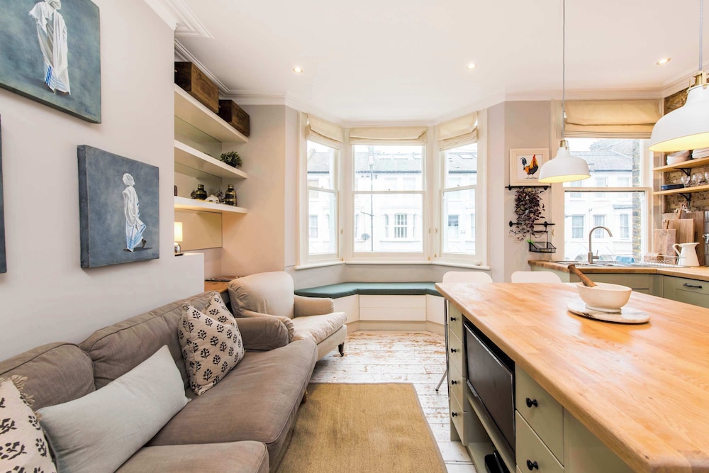 Stunning 2-bedroom Flat in Fulham
