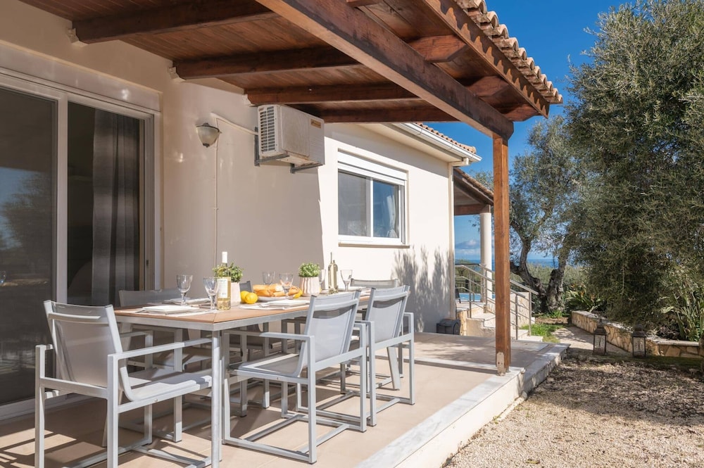 Villa Gisele With Private Pool