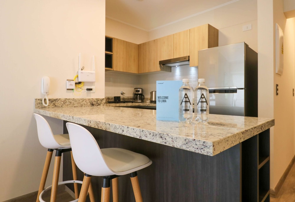 w Comfy 1BR Apartment w Balcony in Miraflores
