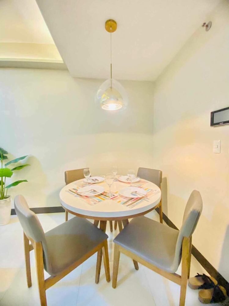 Mactan Newtown Family Suite Room