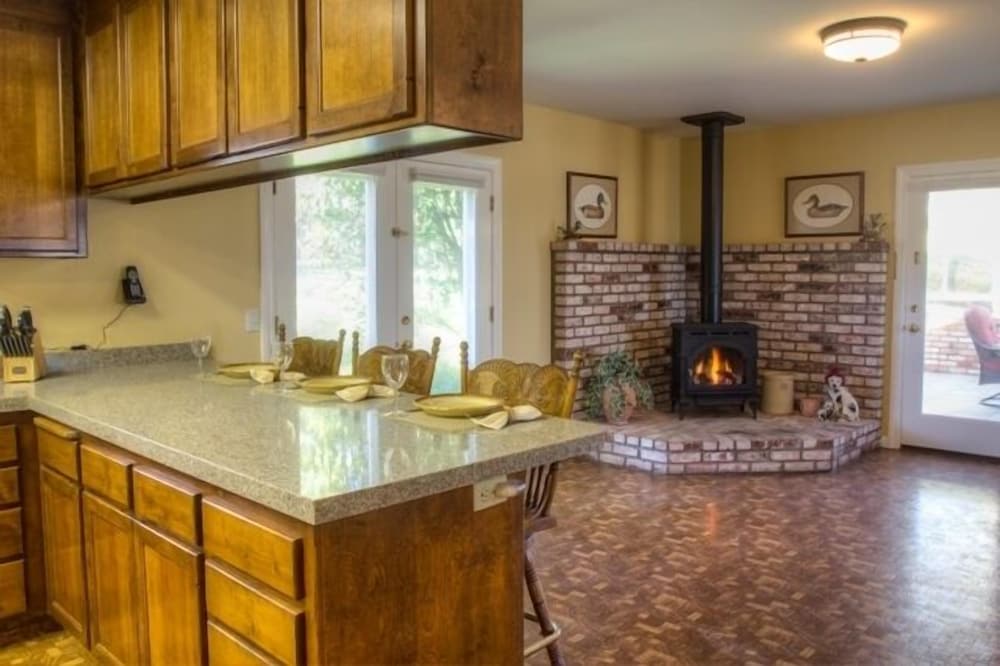 Petaluma Vacations - Historic Petaluma Vacation Rental on 1860s Farm! - Property Image 11