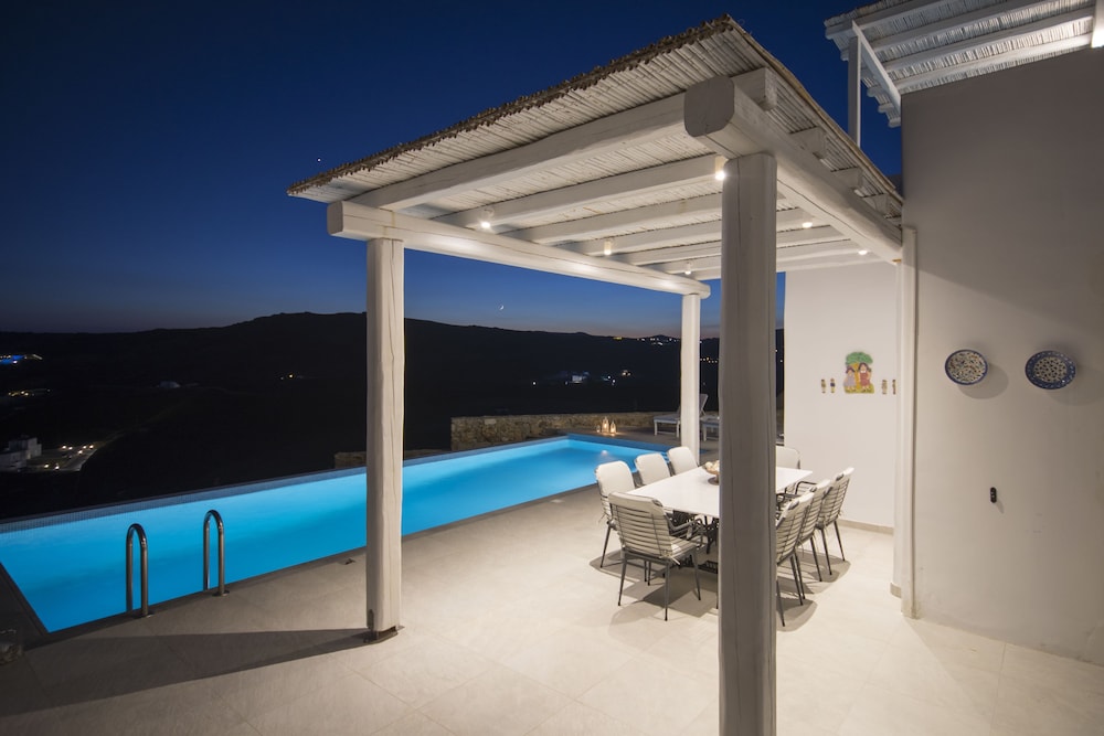 Chrysanthemo Villas view 2