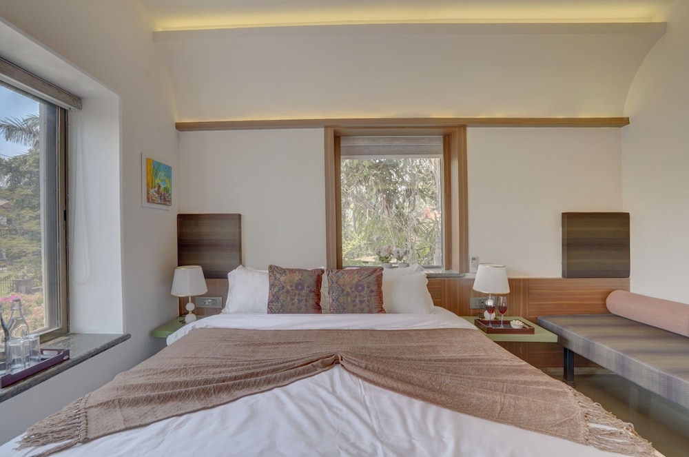 Alaya Stays Adarsh Villa 3 BHK