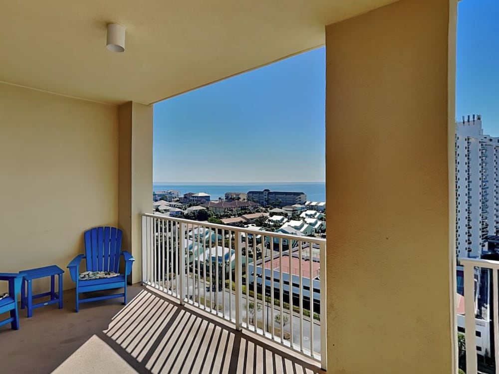 Ariel Dunes by Southern Vacation Rentals