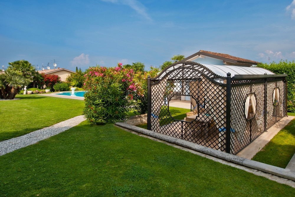 Villa Angela - Italian Homing