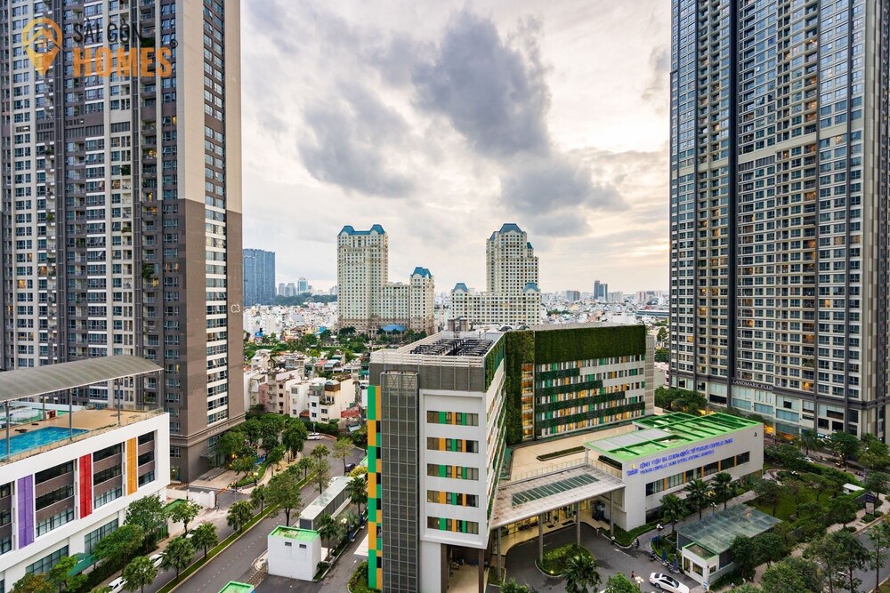 Hoa's Apartment in Vinhomes Central Park