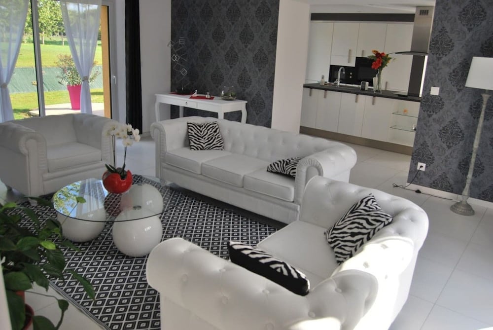 Villa in Monce-en-belin Near Le Mans Circuit