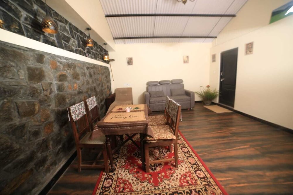 Wild and Free Farm Stay