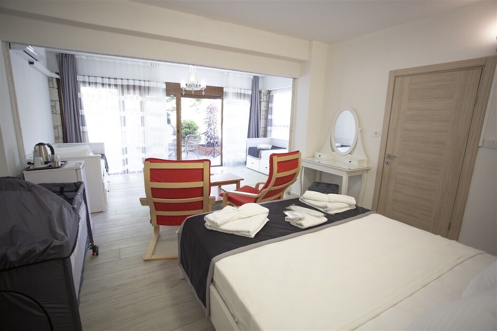 Fizzio Alaçatı Hotel - Image 89