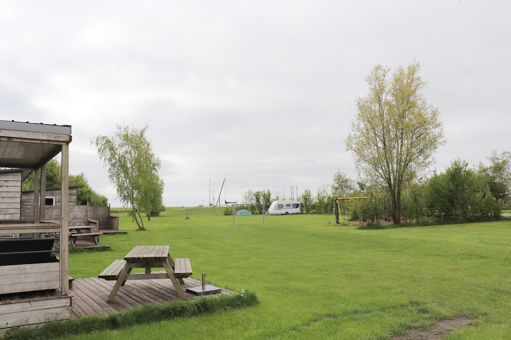 Chalet by Hegermeer With Harbor Access