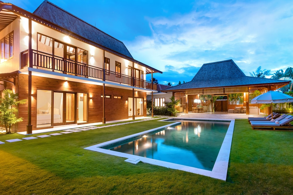 Villa Aloui by Villa Finder view 2
