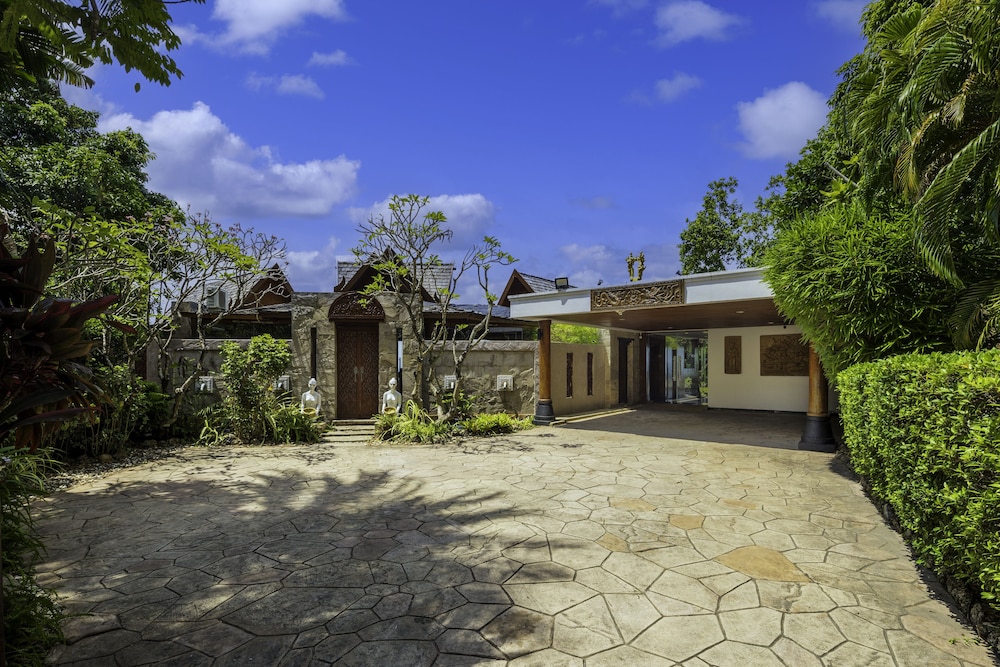 Koi Signature Villa