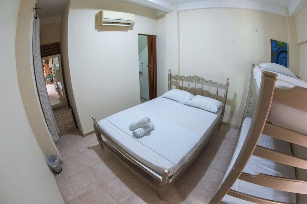 Hostal Cartagonova