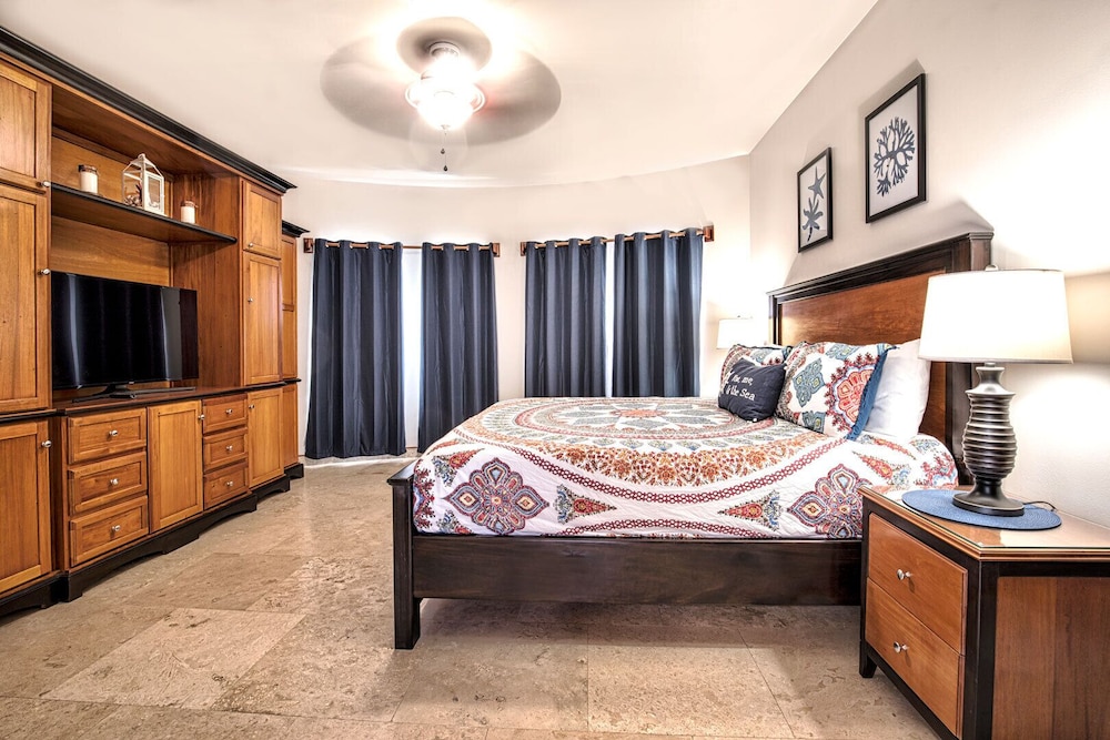 Hol Chan Ocean Front Residences