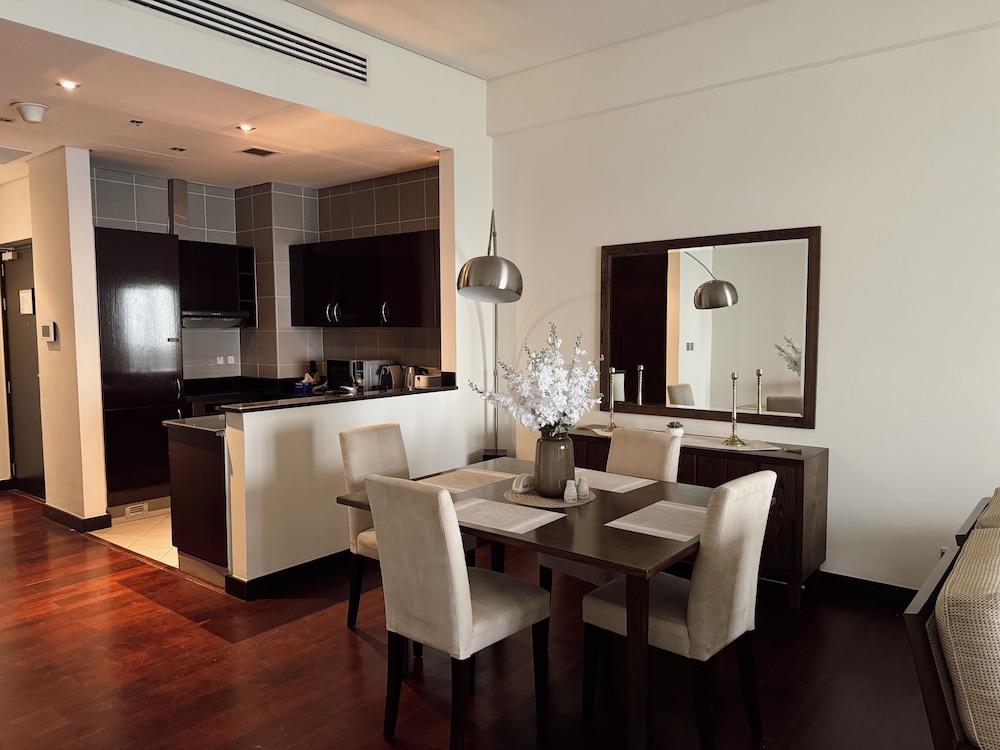 Resort Apartments - Royal Amwaj North