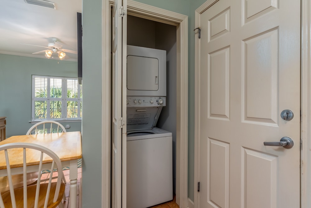 Dauphin Luv - Beach Club #201 4 Bedroom Condo