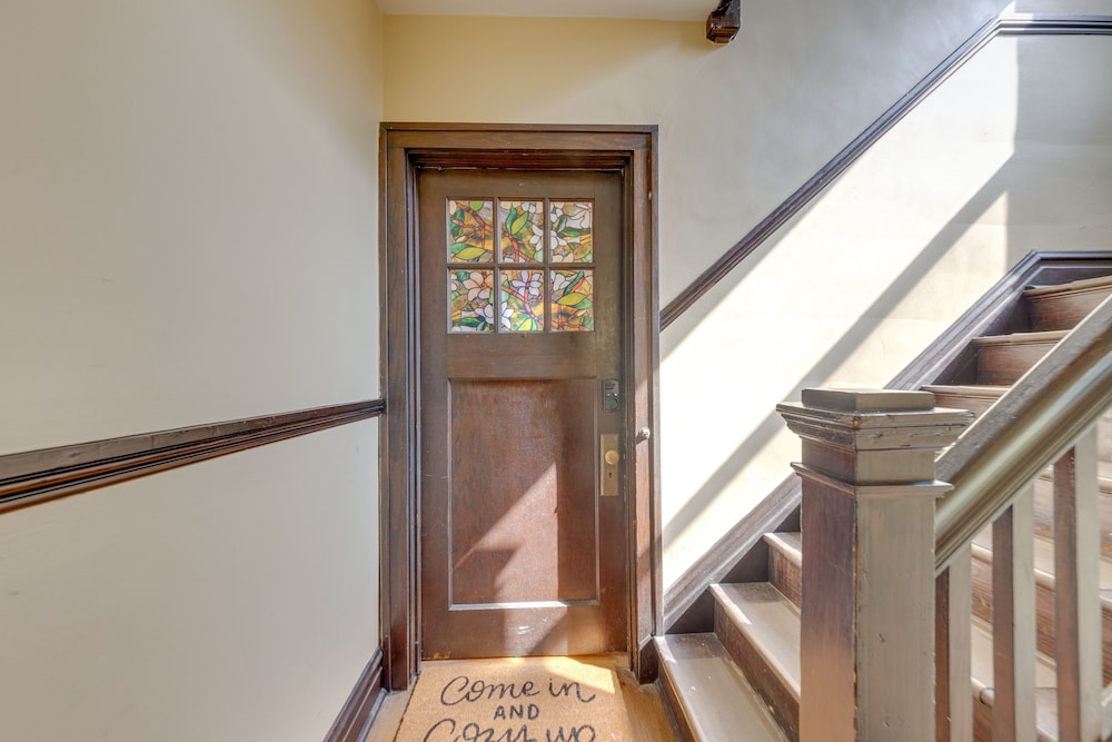 St Louis Vacations - Inviting St Louis Apartment - Great Location! - Property Image 7