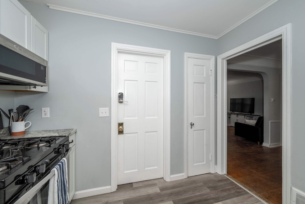Kenwood Keys Suites for 12!