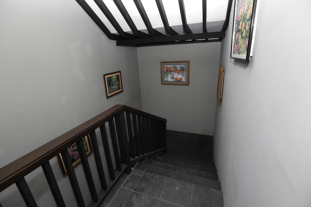 Cloud 10 Boutique Hotel