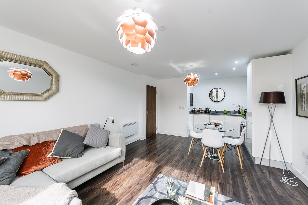 Seven Living Broadway Residences - Birmingham City Centre view 5
