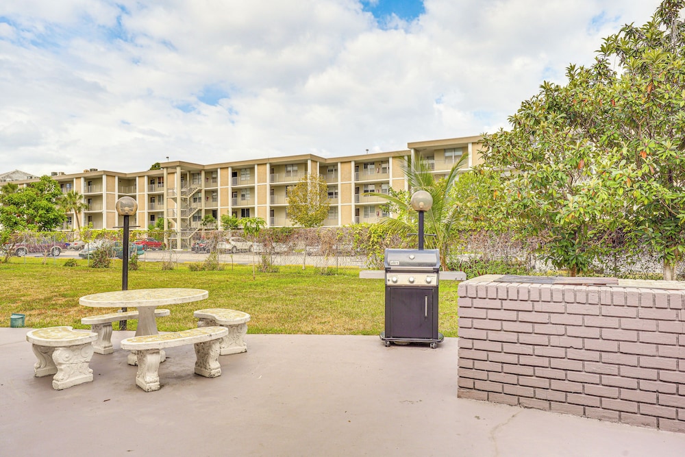 8 Mi to Dtwn Fort Lauderdale: Condo w/ Pool Access