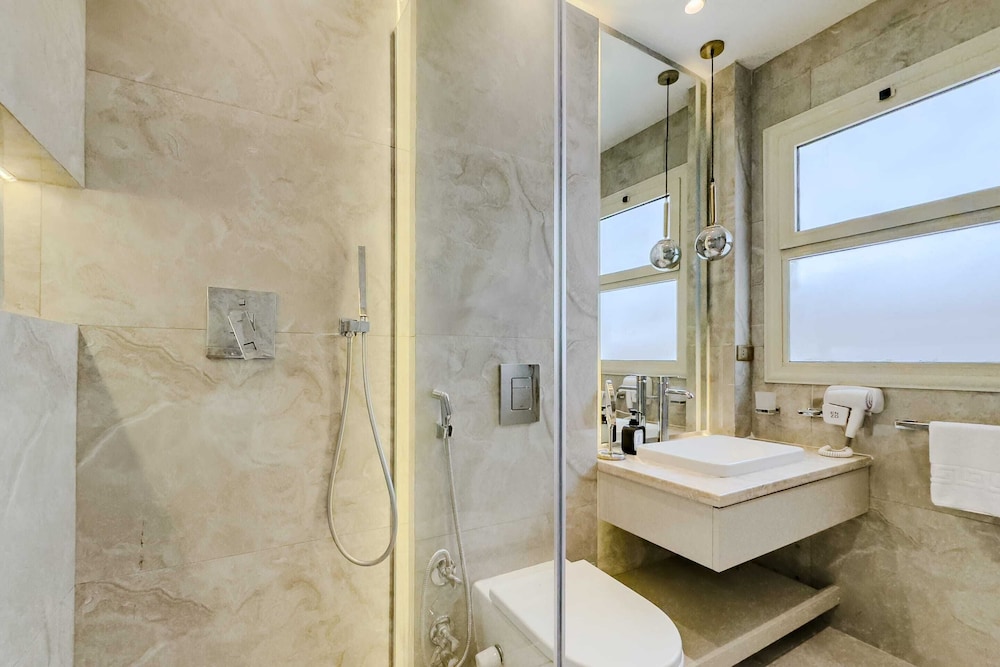 Imperial & Inviting 3bdr Duplex w/ Roof @new Cairo