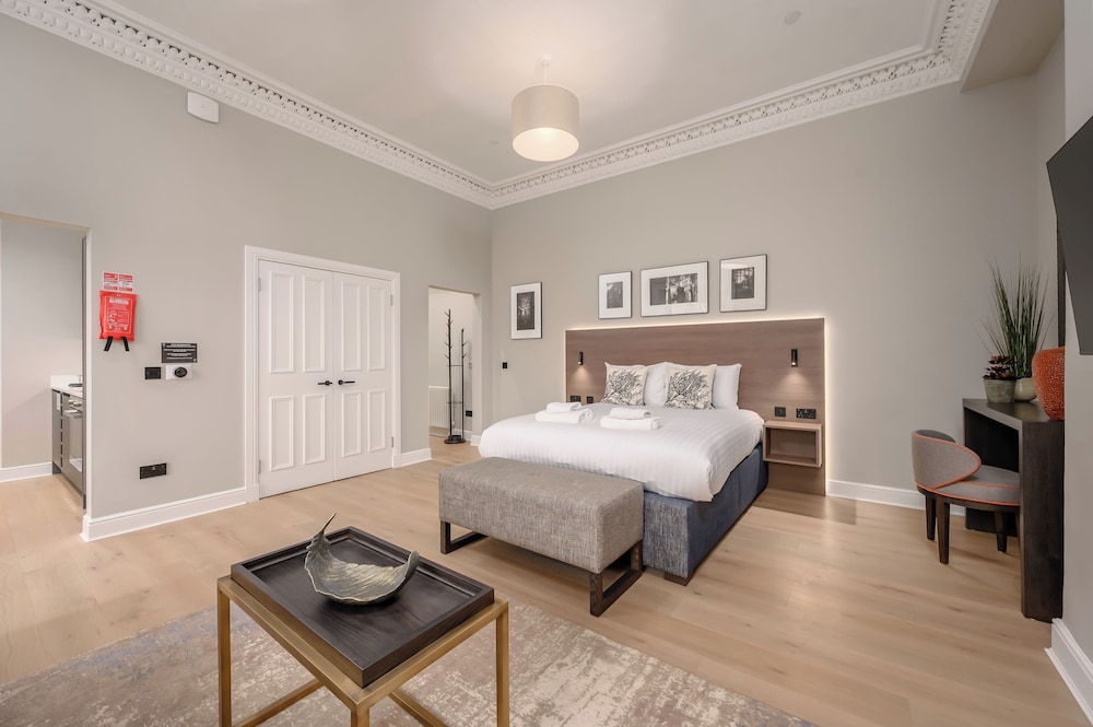 Destiny Scotland George IV Apartments