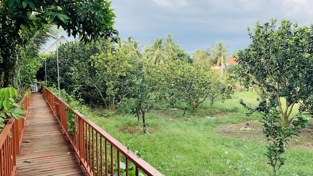 Gibbon Singing Homestay
