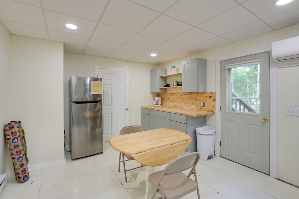 Walk to Harbor: Pet-friendly Apt in Sorrento!