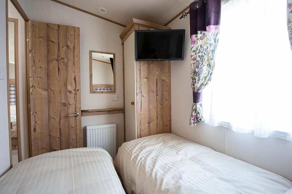 Stunning 2 Bed Chalet in Silversands Lossiemouth view 3
