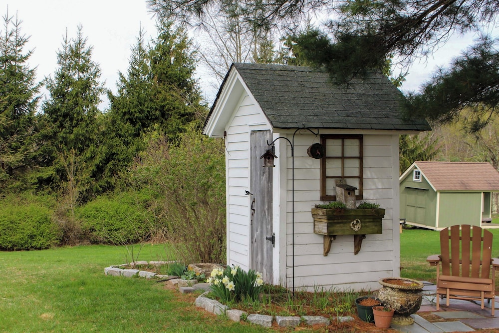 Hike, Fish, Ski & More: Spacious Gem in Catskills!