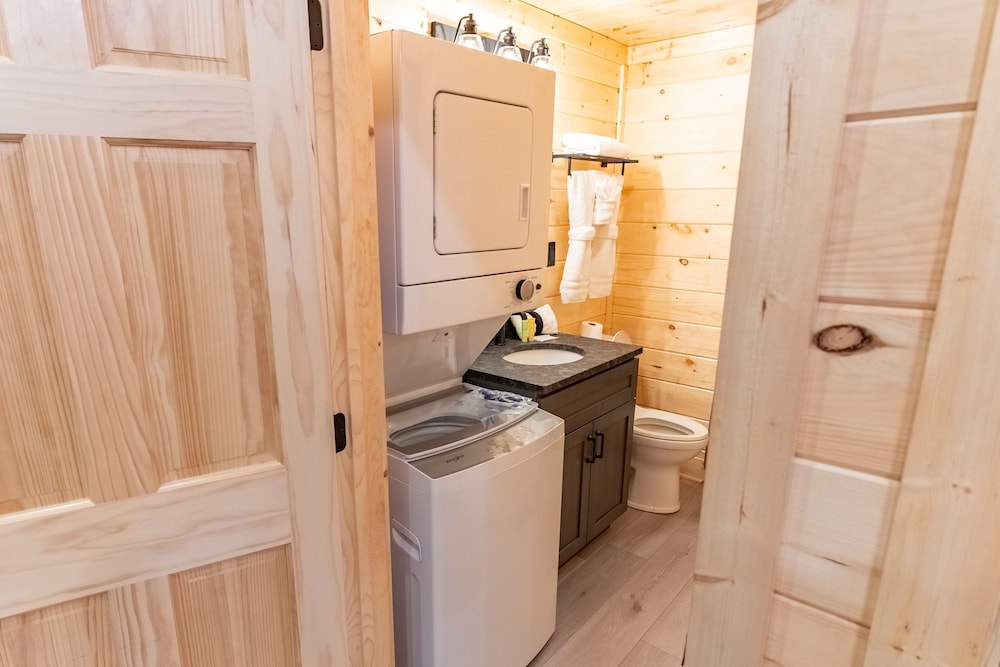 2 Brand New Cabins for Family Retreat