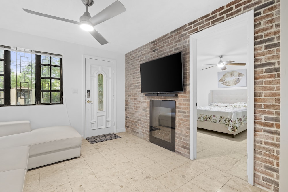 Little Havana Retreat