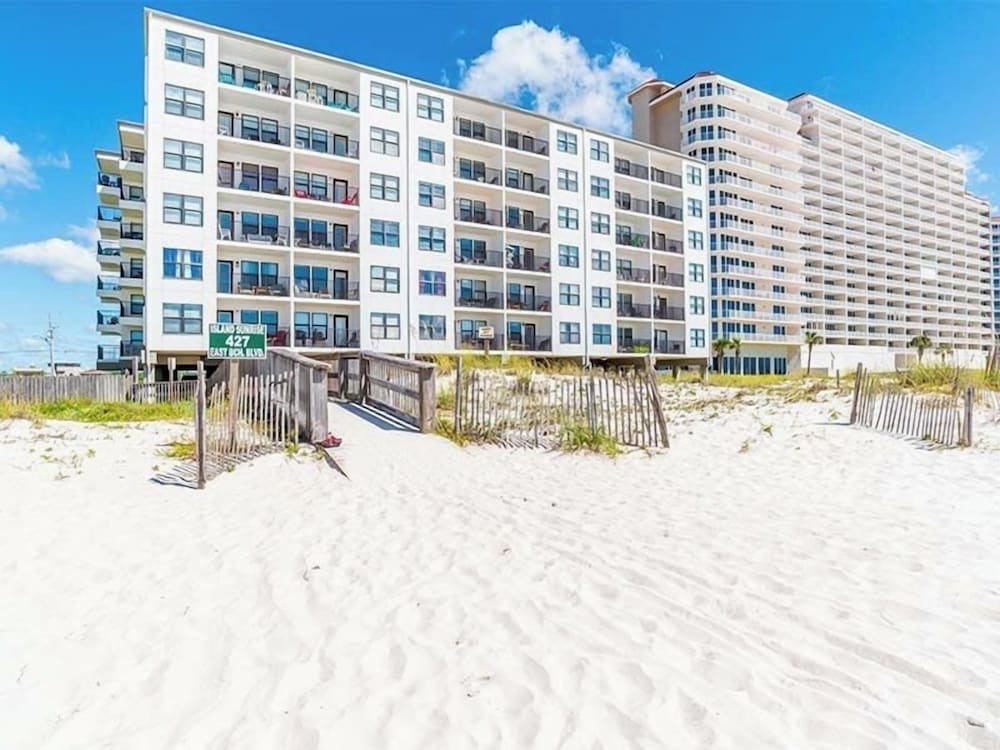 Island Sunrise by Southern Vacation Rentals