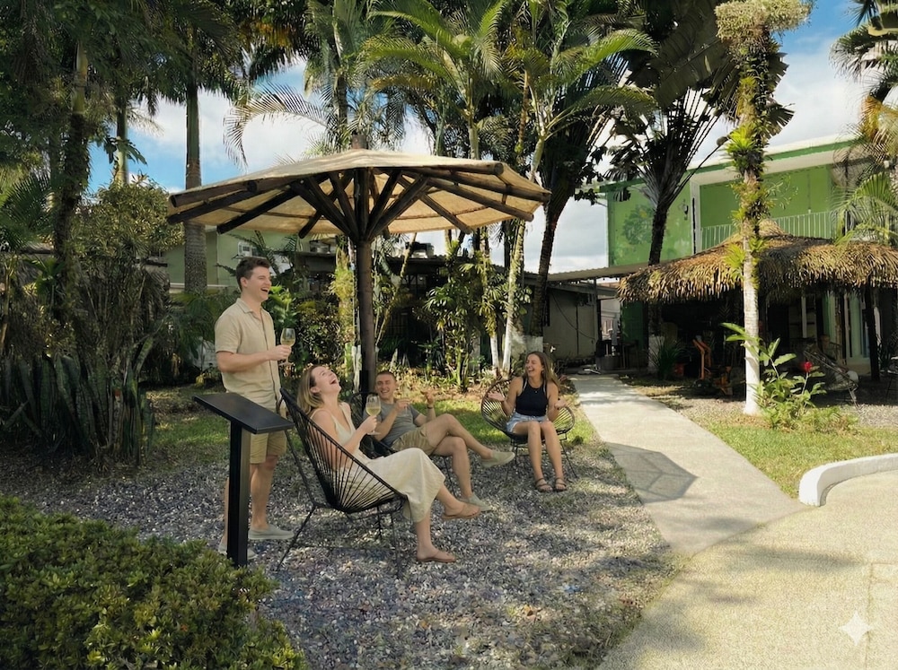 Viajero La Fortuna Hostel