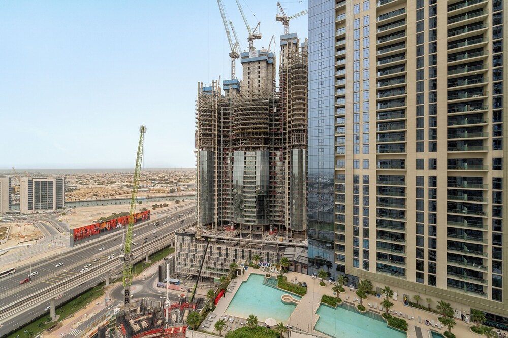 Silkhaus Aykon City Towers