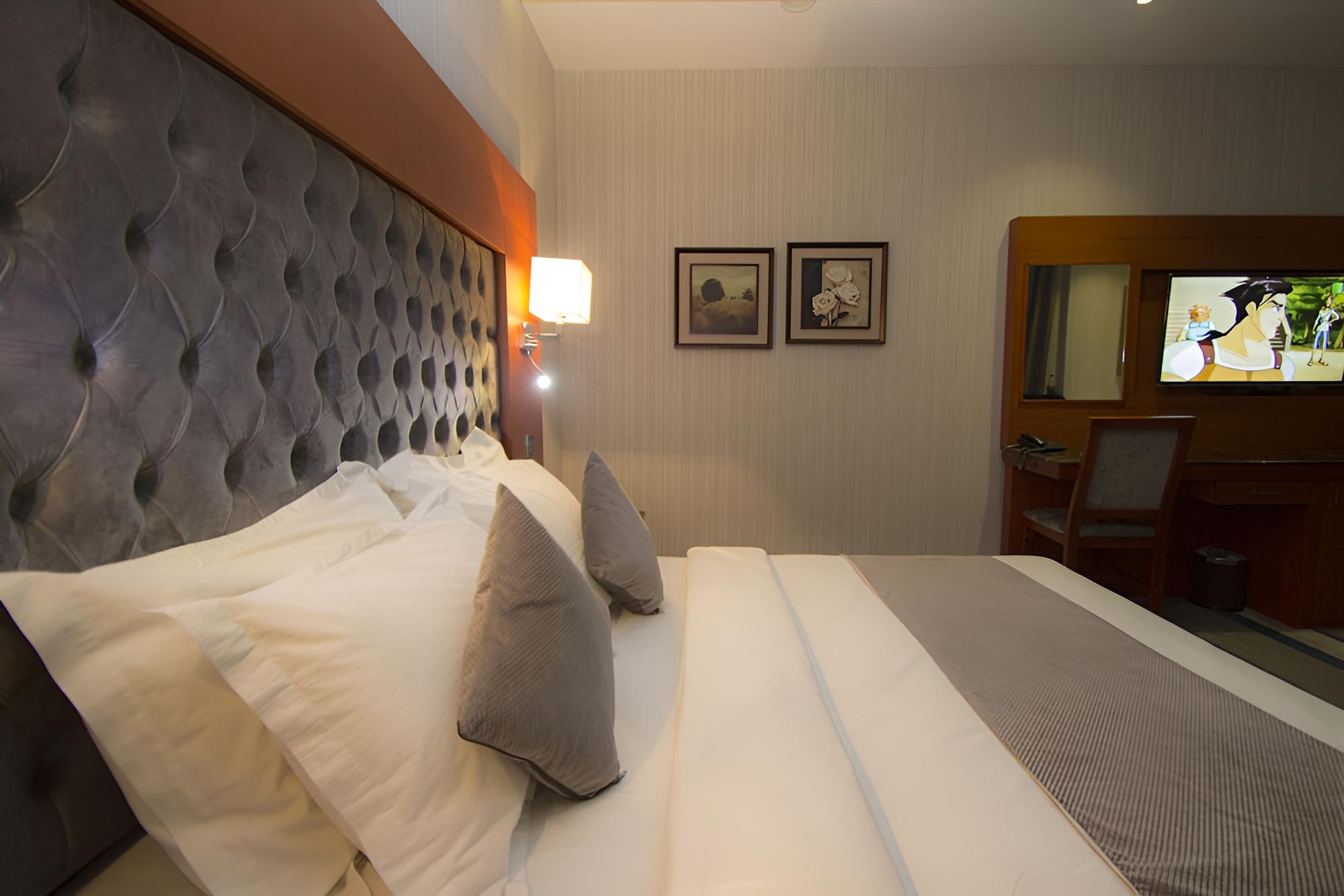 Shatee Al Hayat Hotel Suites