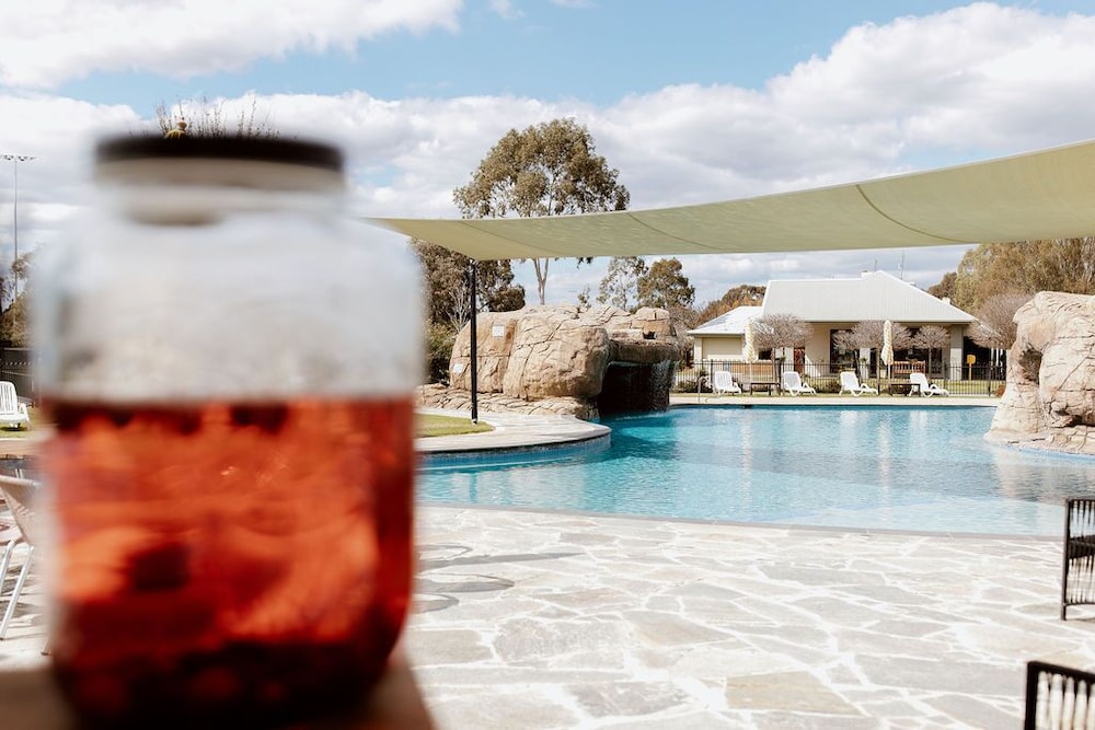 Tindarra Resort