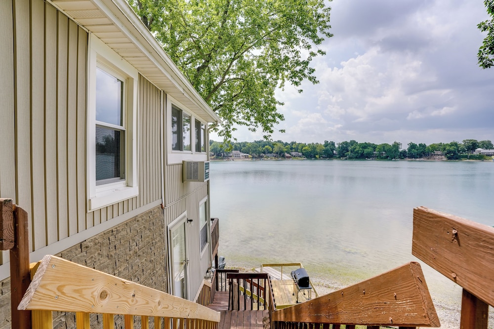 Kayaks, Rowboat & Game Room - Lake Gilead Getaway!