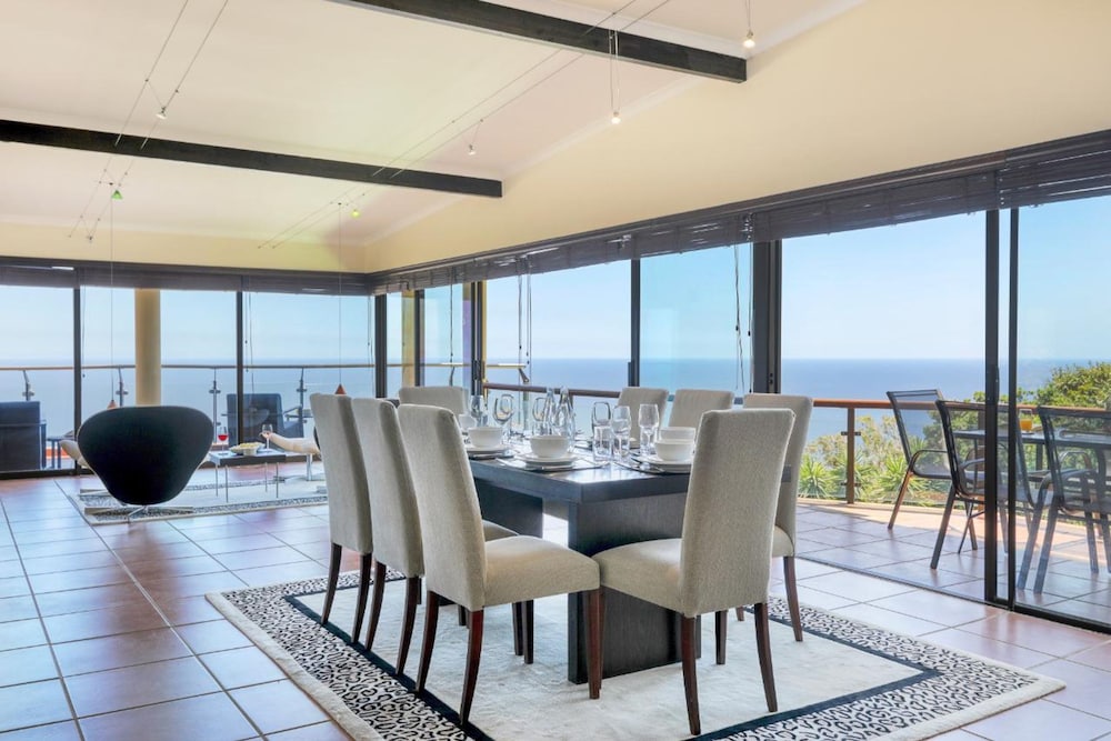 Villa Sol Camps Bay - Family Retreat With 360 Views