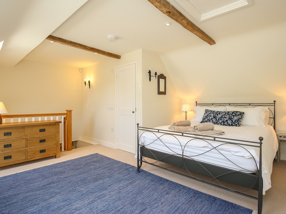 Kings Cottage - North view 2