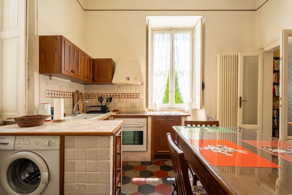 Emilia Gemstone Apartment by Wonderful Italy