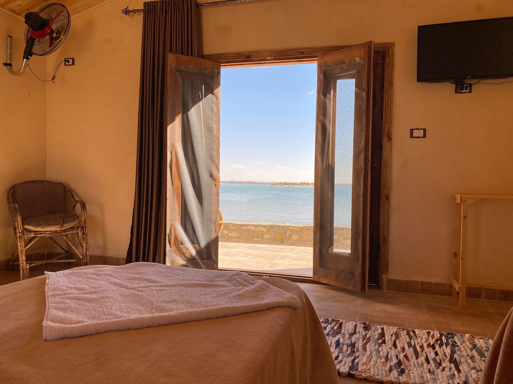 Taghaghien Island Resort view 4